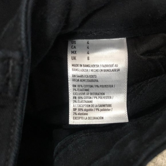 American Eagle Black Midi Shorts - Picture 4 of 4